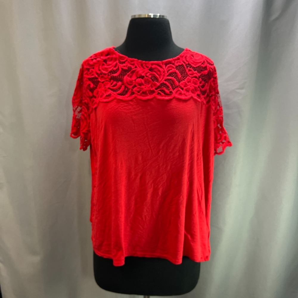 Ambiance Blouse Top Womens 3X Red Rayon Lace Detail Scoop Neck Keyhole Back